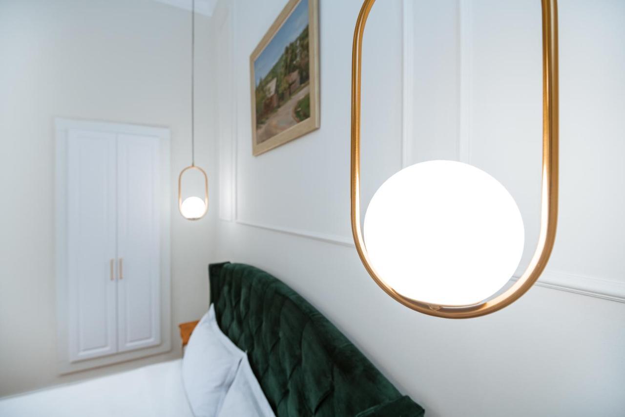 Apartament De Lux Central, P-Ta Matei Corvin クルージュ＝ナポカ エクステリア 写真